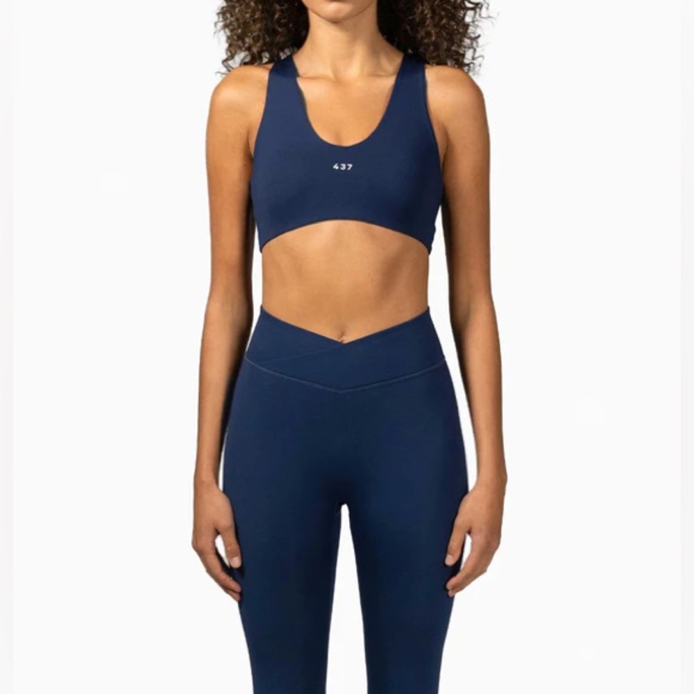 437 Hydrate Set (leggings + sports bra) 💙